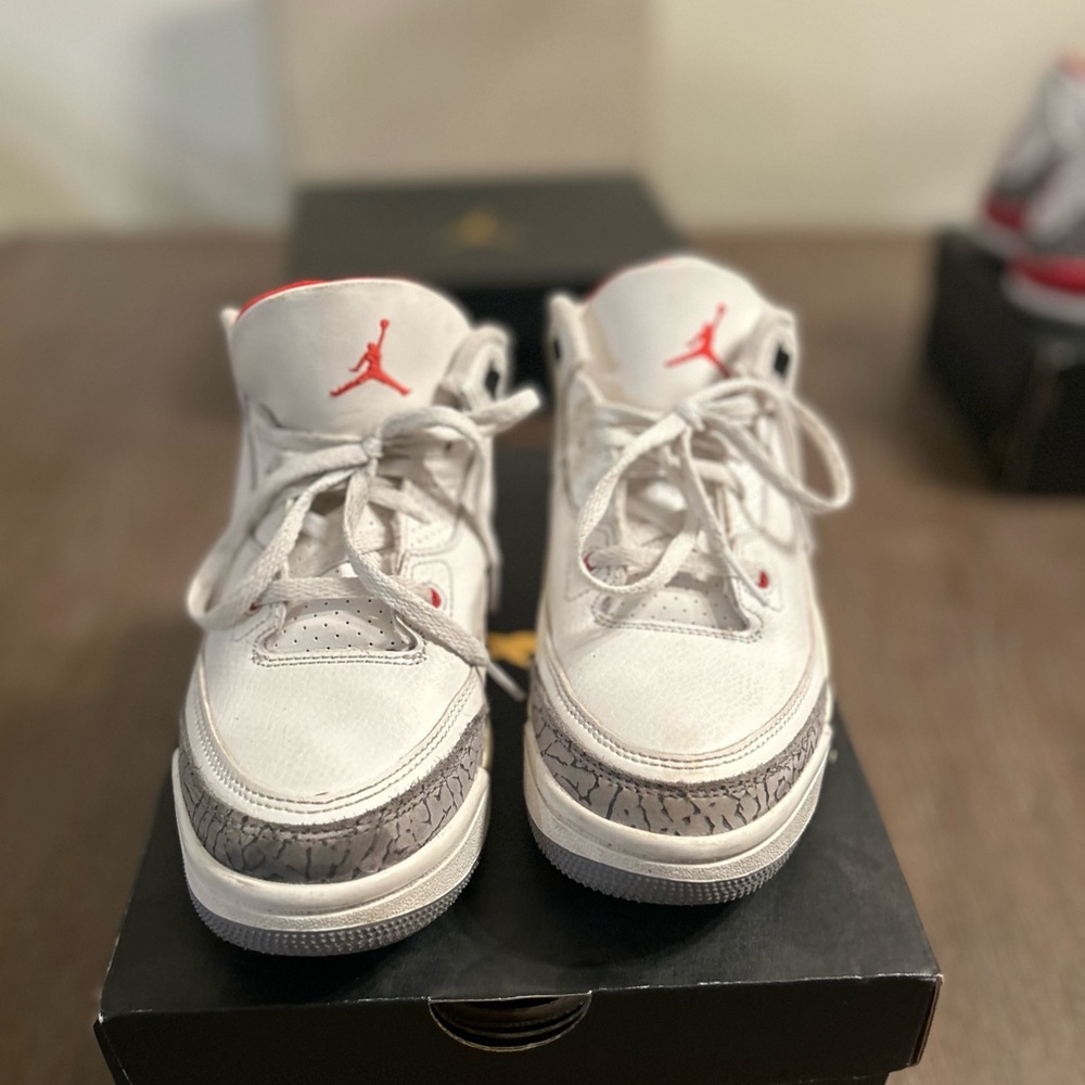 Jordan 11 Retro size 3y